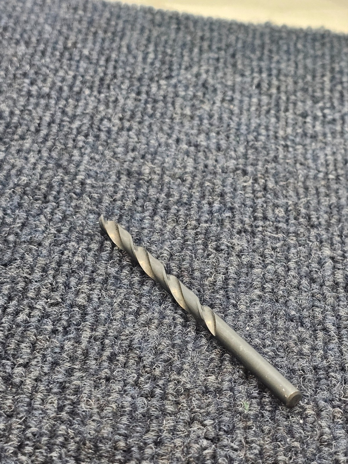 (QTY 9) Hertel 13/64 Inch Taper Length Drill HSS