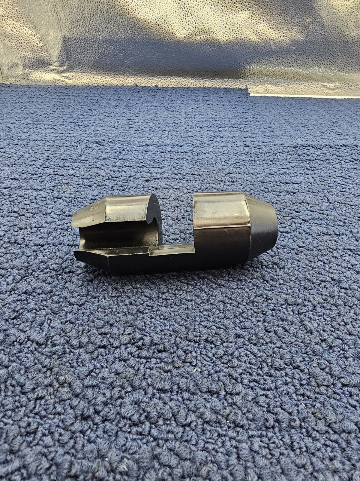 (QTY 3) LOTUS 2″ SCRAPER ROD GUIDE BLACK 4.5″ x 1.50″