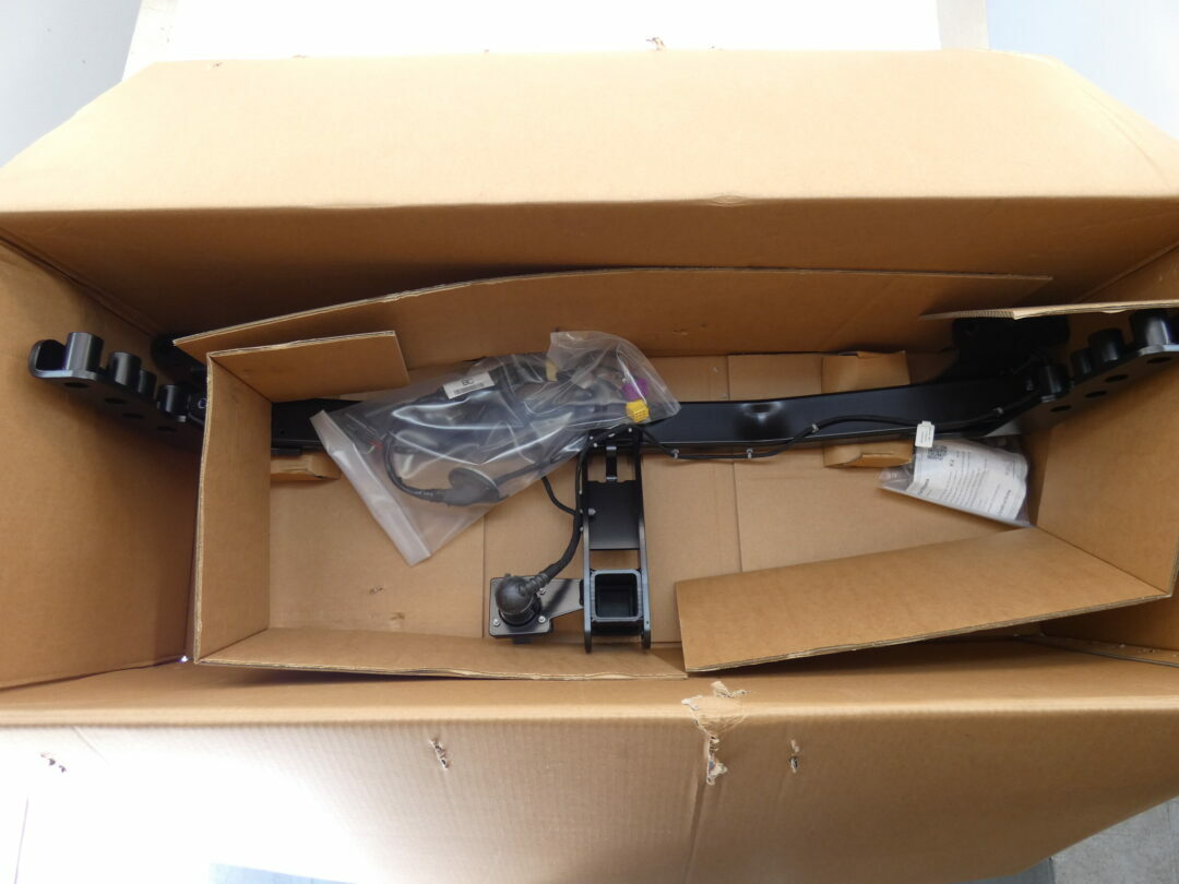 Jaguar J9C2219 OEM E-Pace Tow Bar – NEW Surplus!