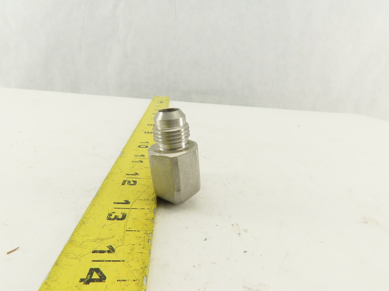 Parker 6-6 CTS-SS 316 Stainless 37° Flare Tube 90° Elbow -6 JIC x 3/8″ NPT Lot