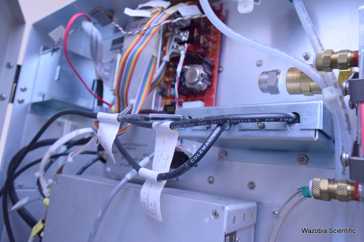 VARIAN UNITY INOVA NMR SPECTROMETER CONTROL CONSOLE L700 3900-11 AMPLIFIER