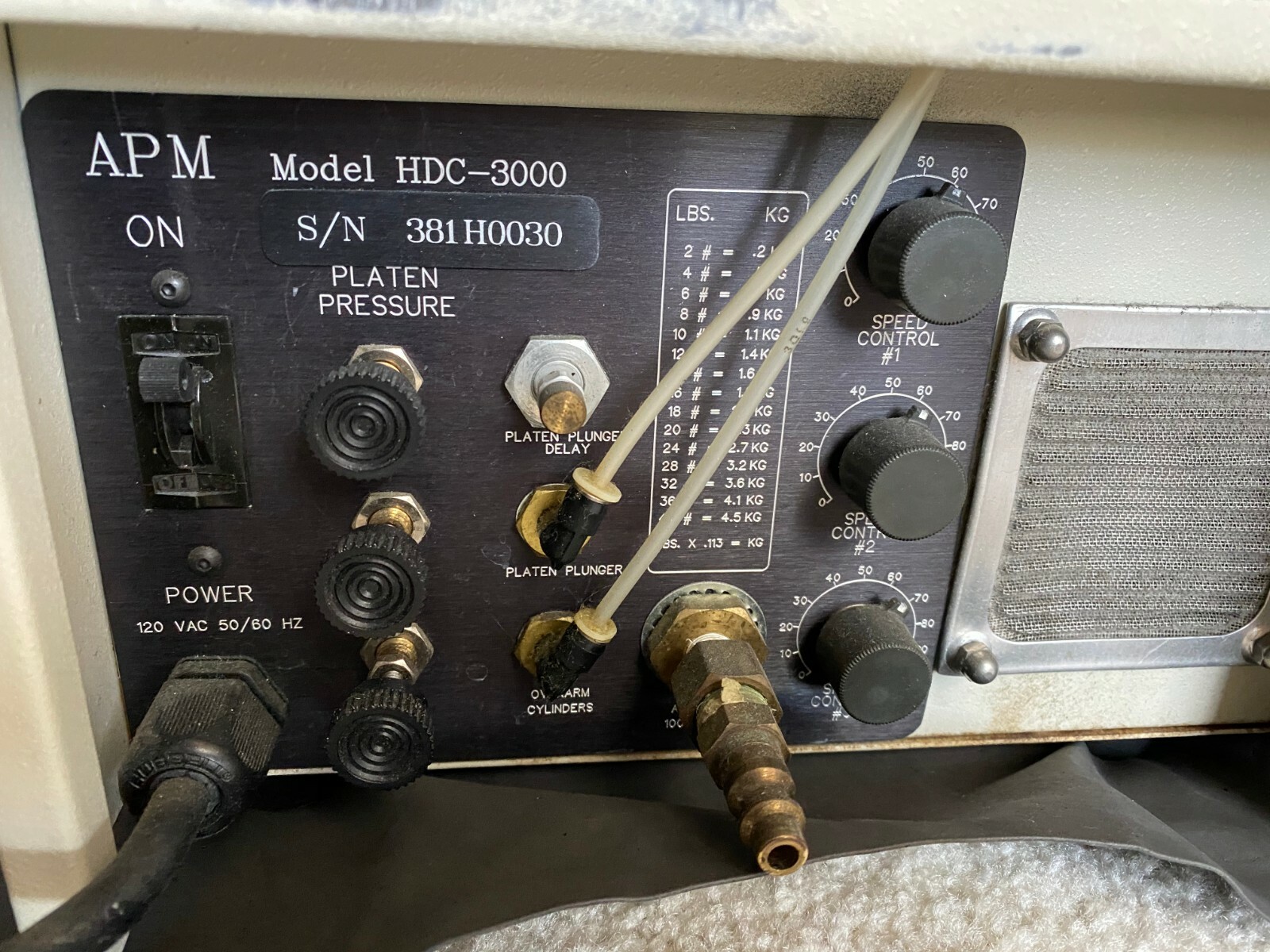 Domaille Engineering Model HDC-3000 Polishing Machine, Good condition & working