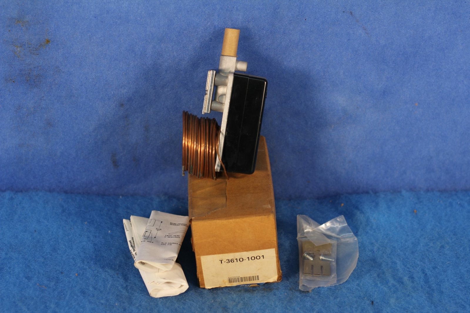 NEW Johnson Controls T-3610-1001 Thermostat 1 YEAR WARRANTY