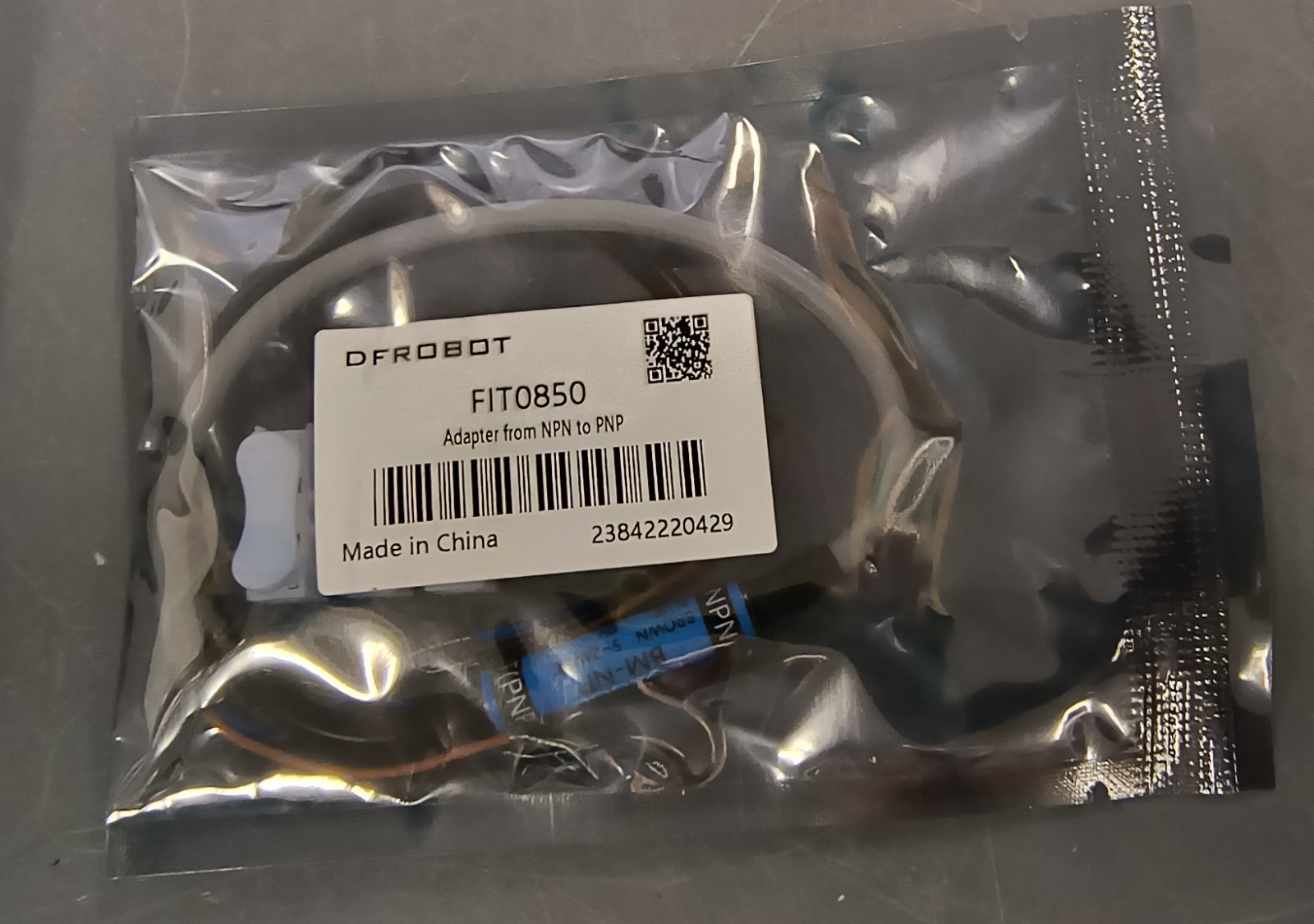 PNP to NPN Signal Converter / Adapter FIT0850 – QTY 2