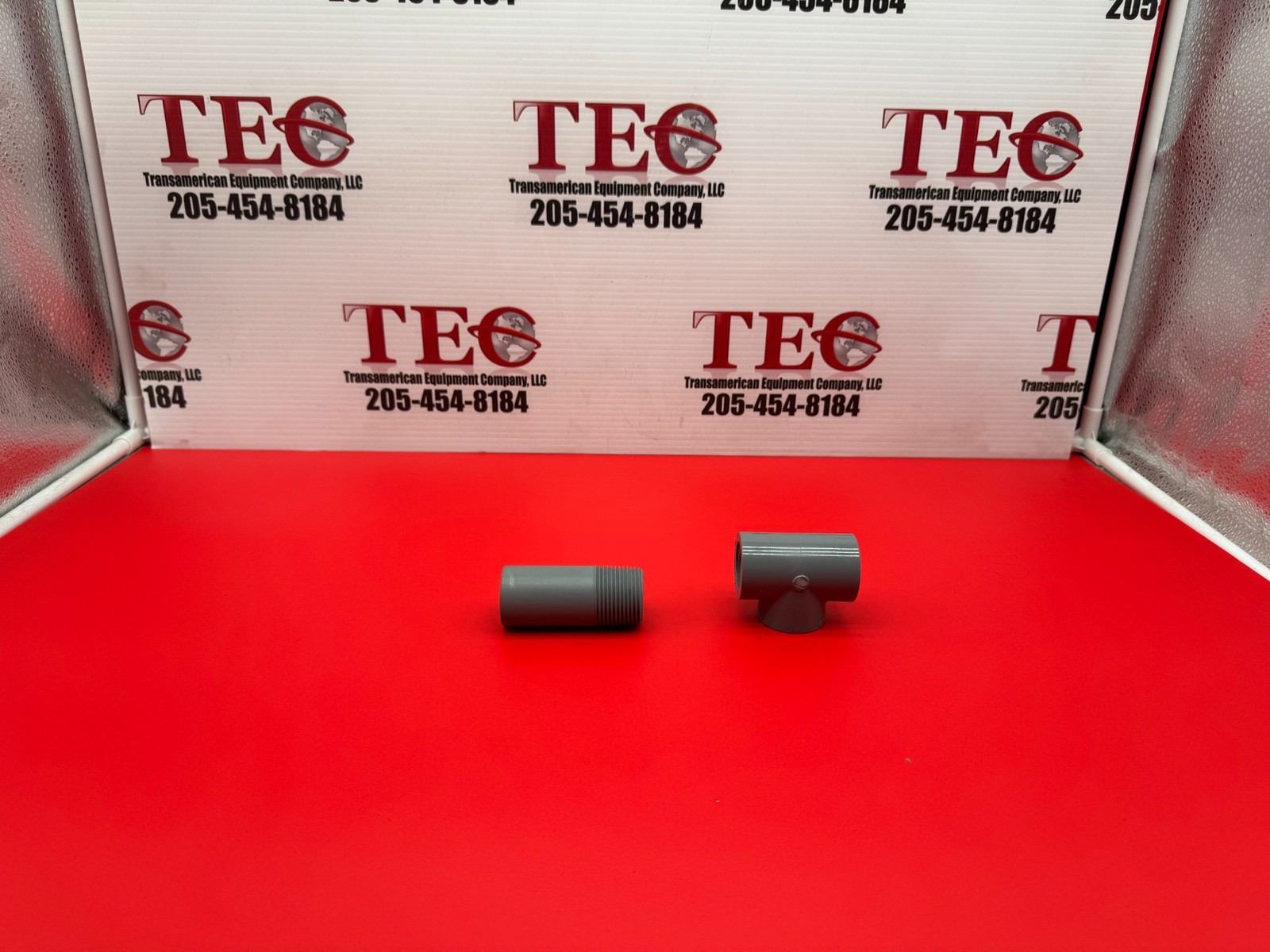 McMaster-Carr Thick-Wall Light Gray CPVC Thread Pipe Fitting 2/4 pipe size, Tee