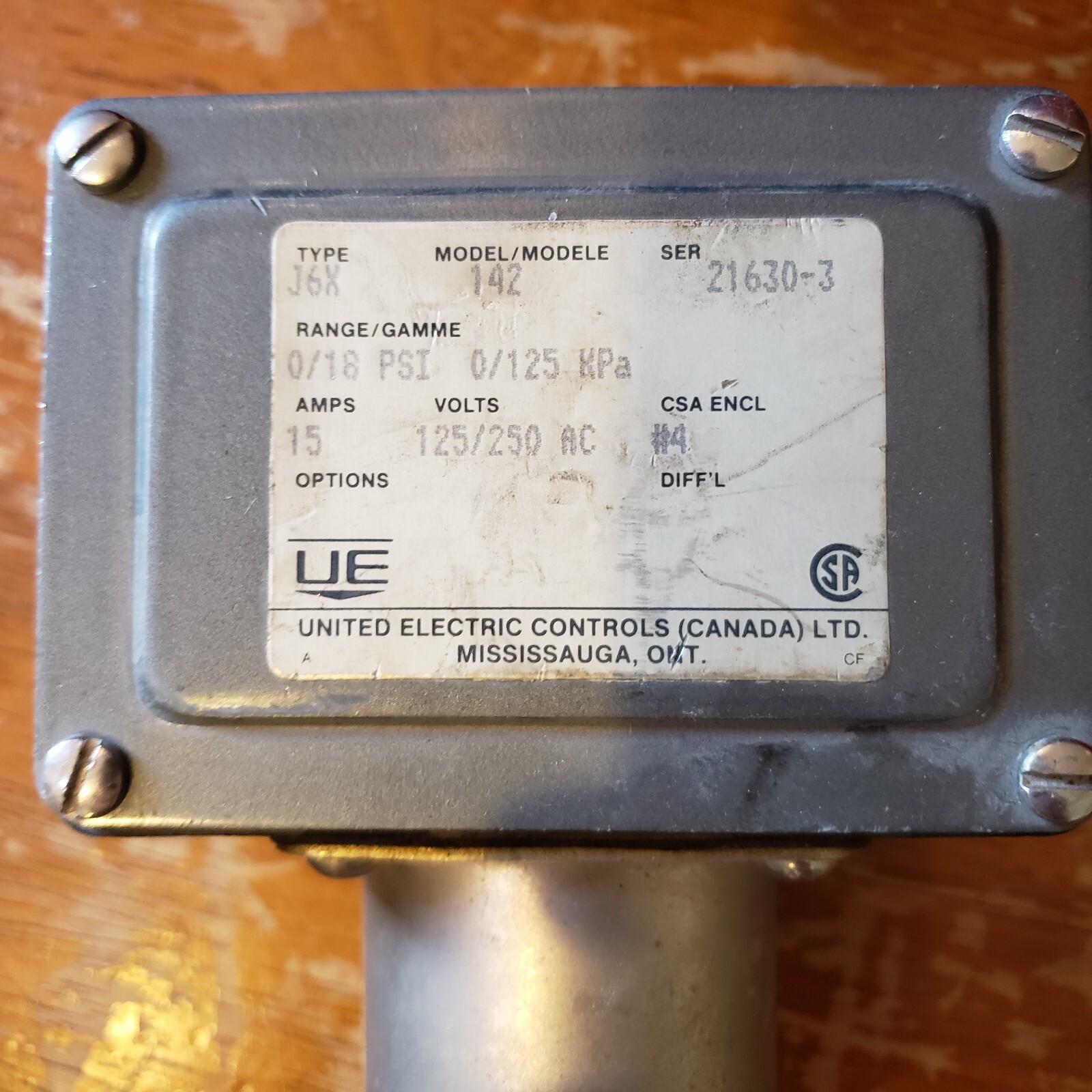 NICE UE United Electric Control Pressure Switch Box # J6X 142 0-18 PSI