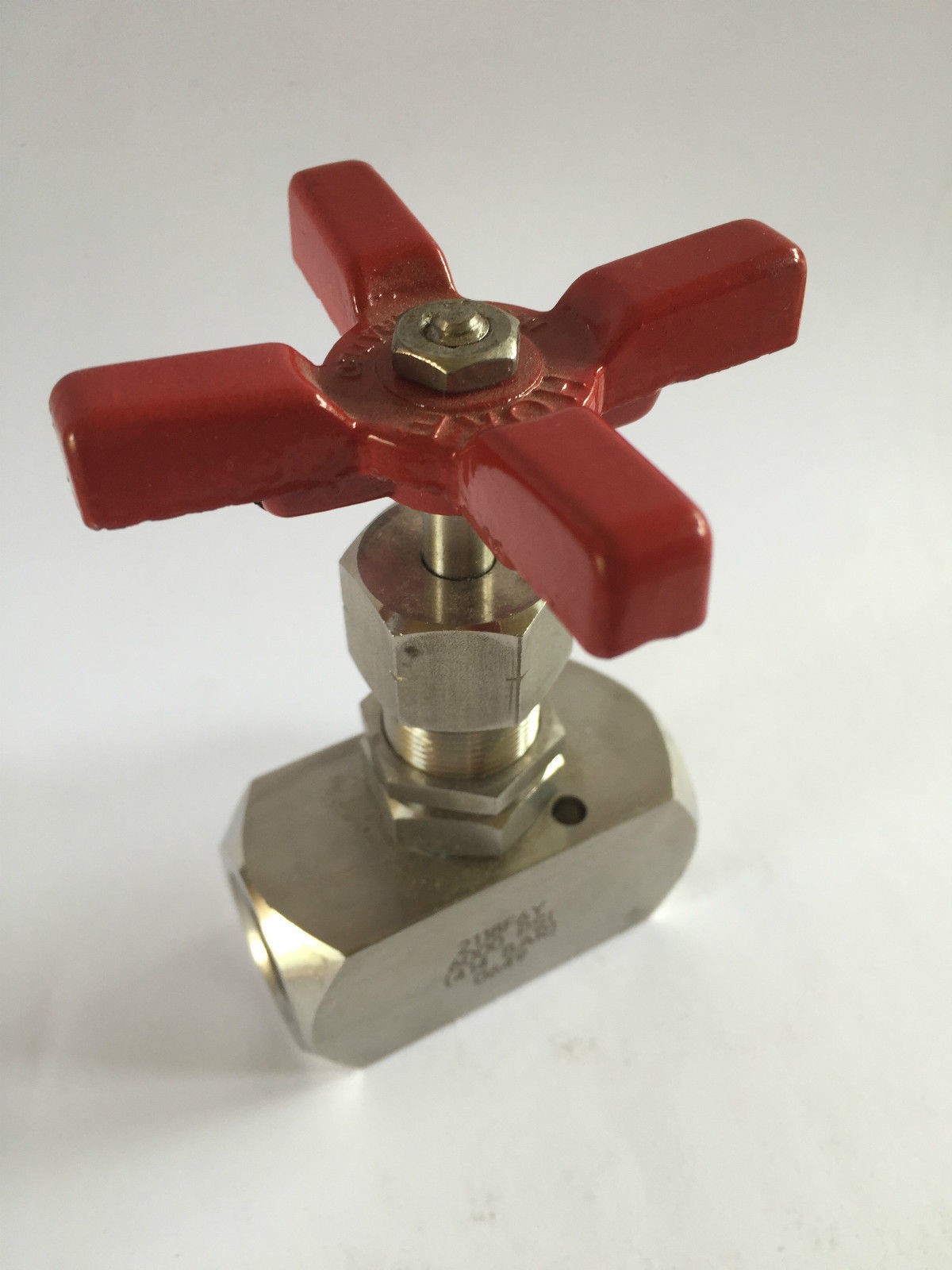 HOKE 2118F6Y 2100 Series Bar Stock Screwed Bonnet Needle Valve 316SS 6000 PSIG