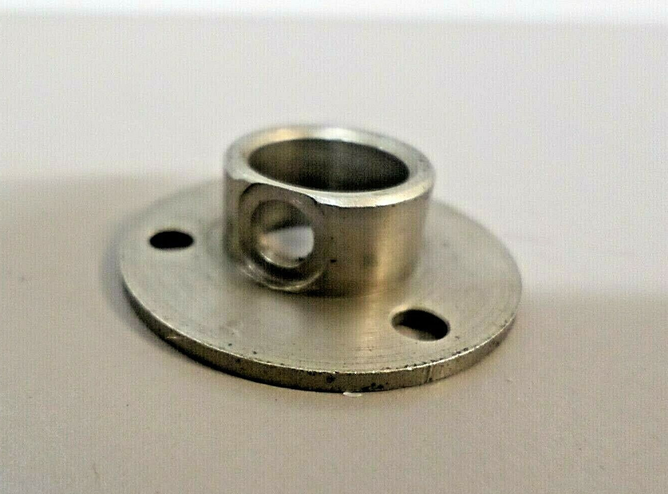 3040-00-807-1838 Hub, Body 161563 for Teletype Model 28 NOS