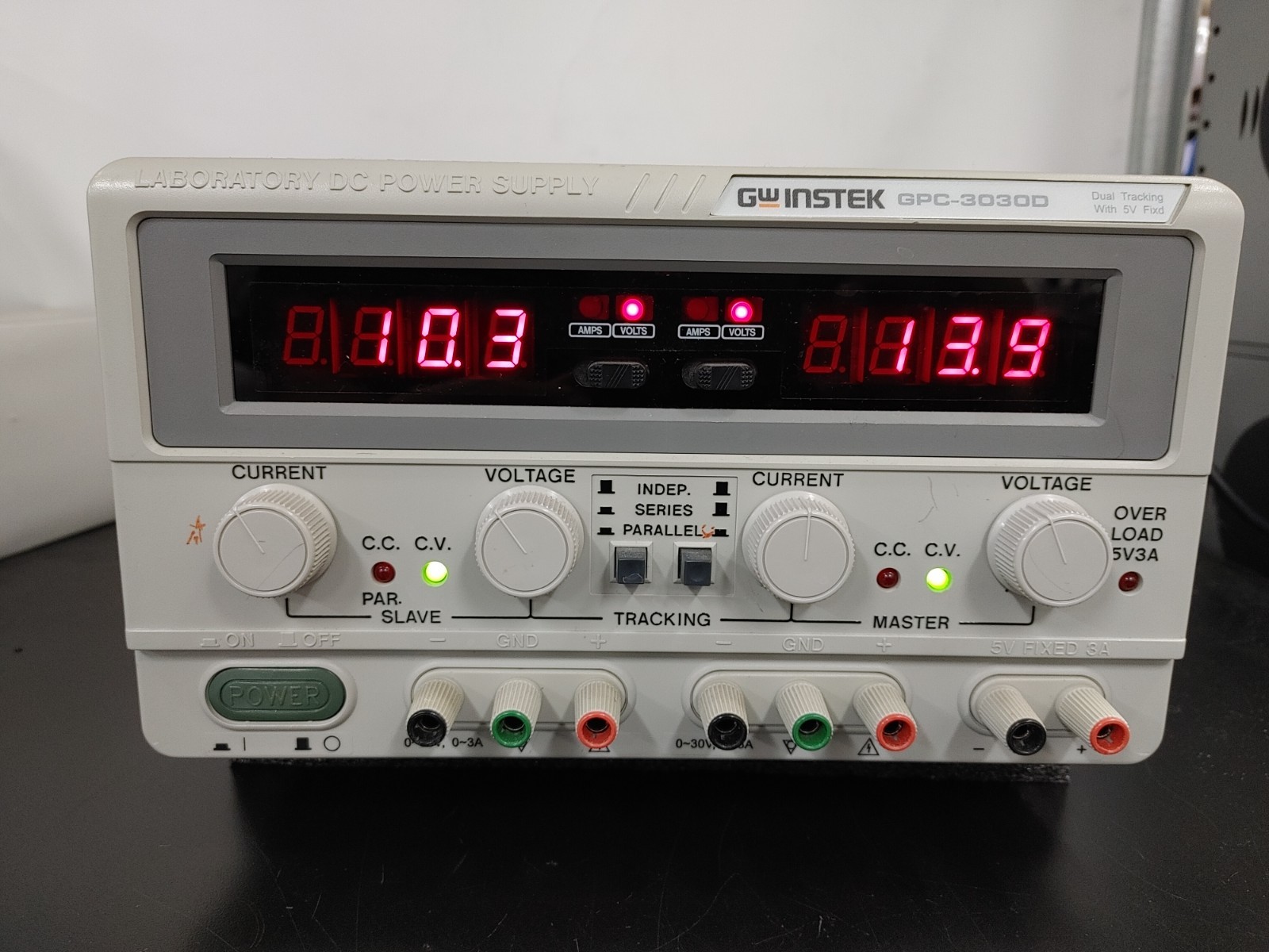 GW INSTEK GPC-3030D Dual Tracking with 5V Fixed Laboratory DC Power Supply