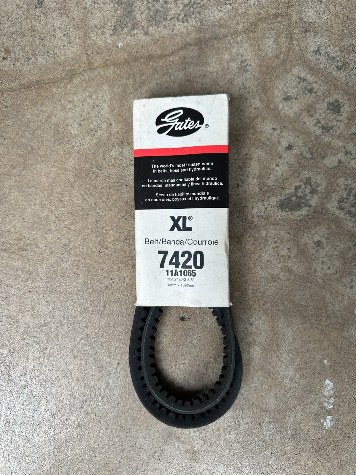 Gates XL 7420 11A1065 Cogged V-Belt 10mm x 1062mm New