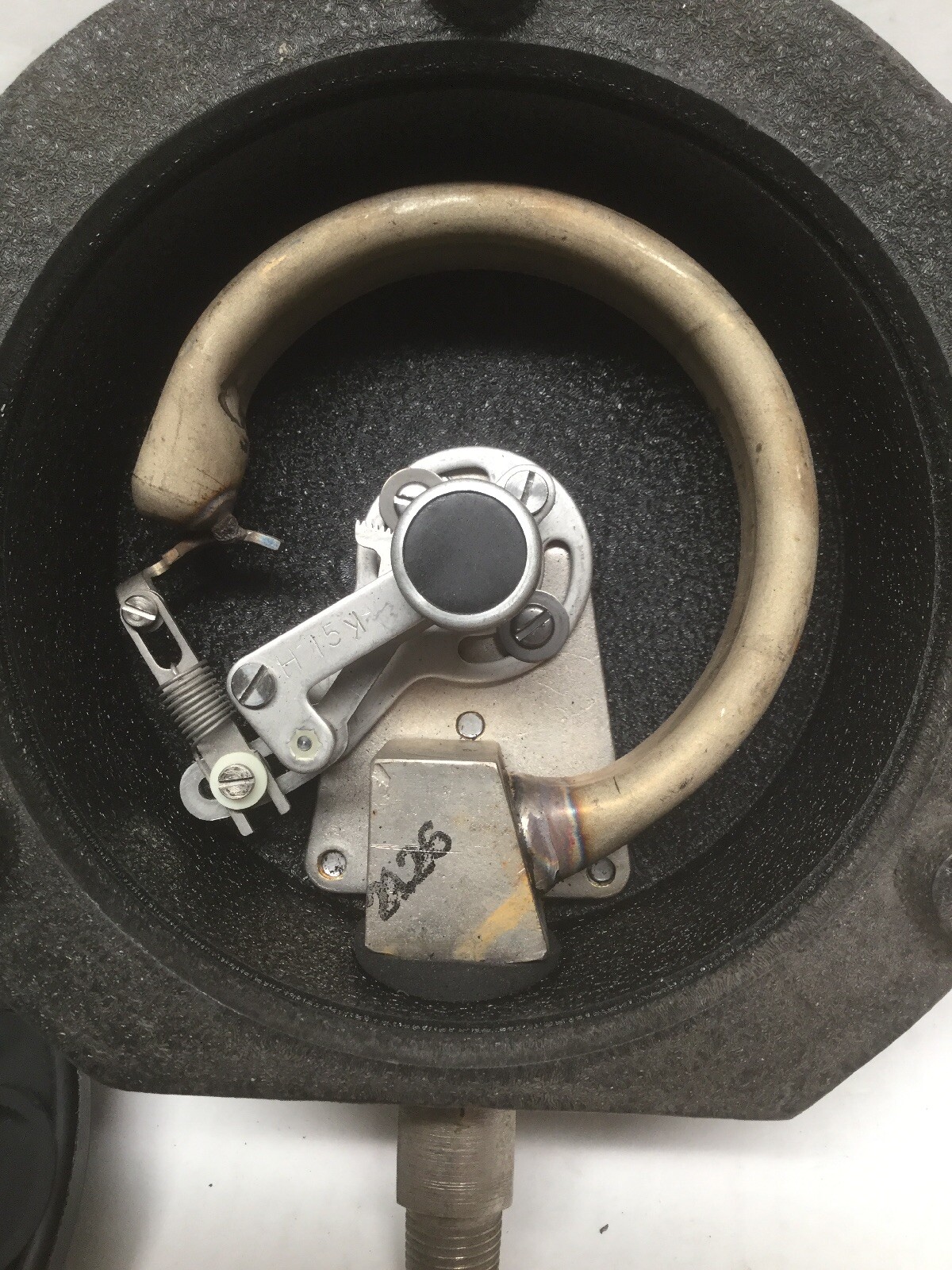 Robertshaw ACRAGAGE Pressure Gauge 0-600 AISI 316 Tube SAE 1018 Socket 4” DIA