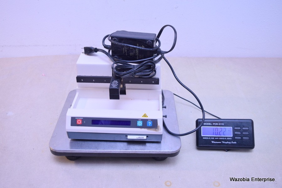 BECTON DICKINSON – 211877 – BD MICROPROBE PROCESSOR + AC ADAPTER AND DATA CARD