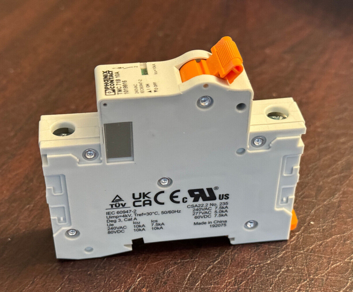 Phoenix Contact 1019916 TMC 71B 10A Thermomagnetic Circuit Breaker DIN Rail 35mm
