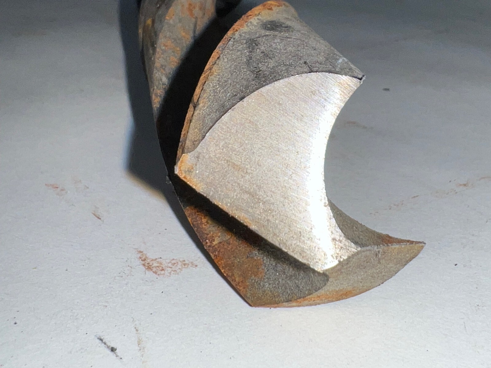 CLEVELAND MORSE TAPER DRILL BIT MT4 1-27/64″ CUT 8-3/8″ LOC 13-1/2″ OAL