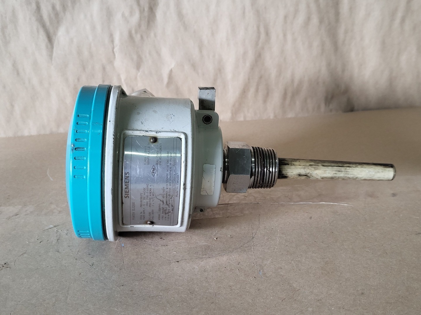 SIEMENS 7ML55020XB300AA0 Pointek CLS200 Level Switch – Electrical