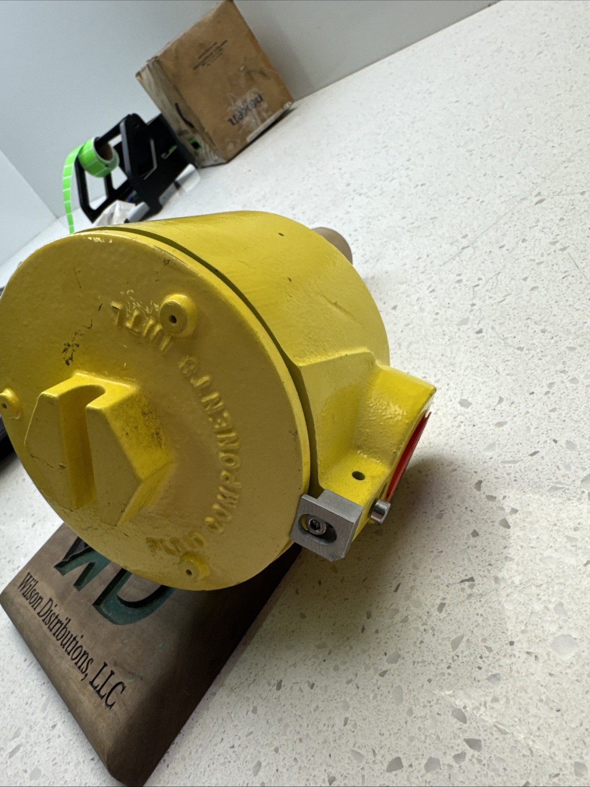 FLUID COMPONENTS INTL FCI 12-64B-A0A1 Explosion Proof Flow Switch 115V