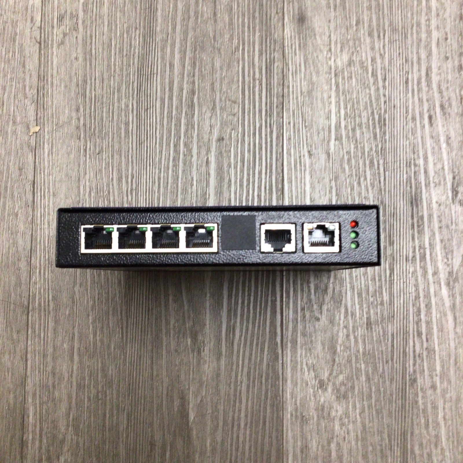 Lot of 12 MRV LX 1004 Series 4-Port Secure Console Server LX-1004T-101AC #C2 100