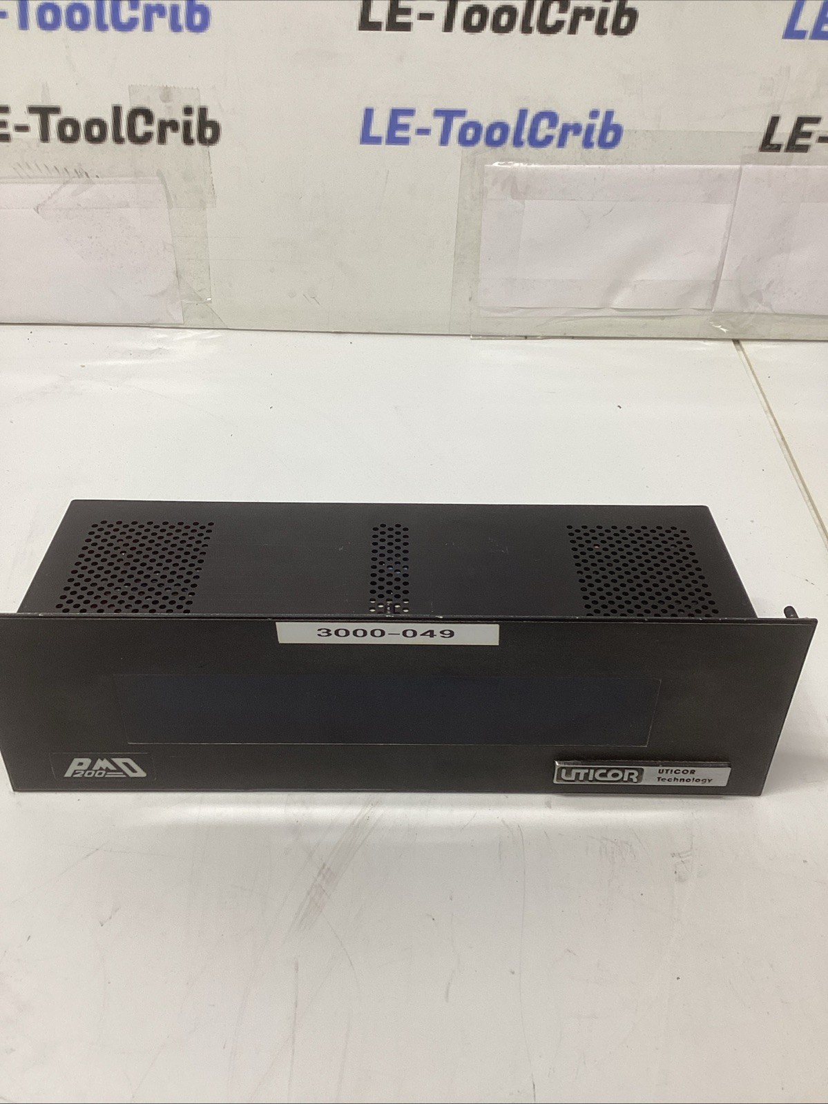 Scratched UTICOR TECHNOLOGY INC 76536-1 REV D PROGRAMMABLE MESSAGE DISPLAY L-369