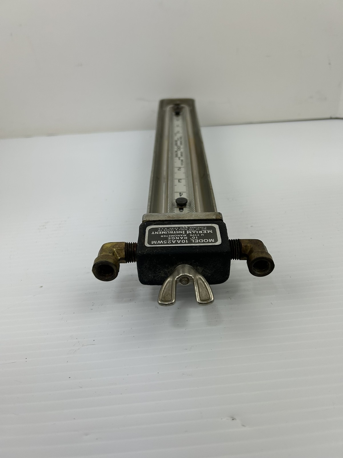 Meriam Instrument 10AA25WM 10″ Range U Type Manometer