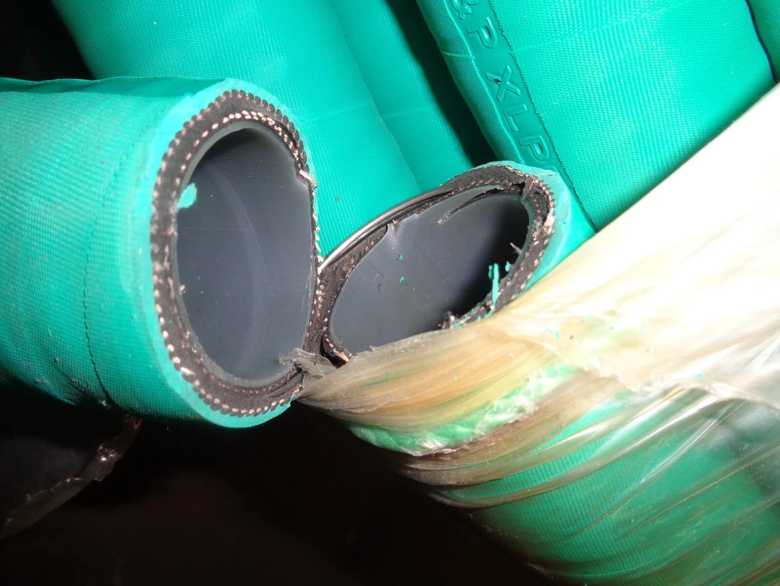A&P GREEN XLPE SD38 PN10 CHEMICAL TRANSFER HOSE 200FT Inside Diameter:1-1/2″