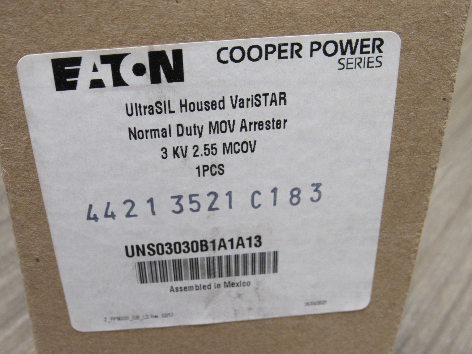 Eaton Cooper UNS03030B1A1A13 3KV UltraSIL Housed VariStar MOV surge arrestor
