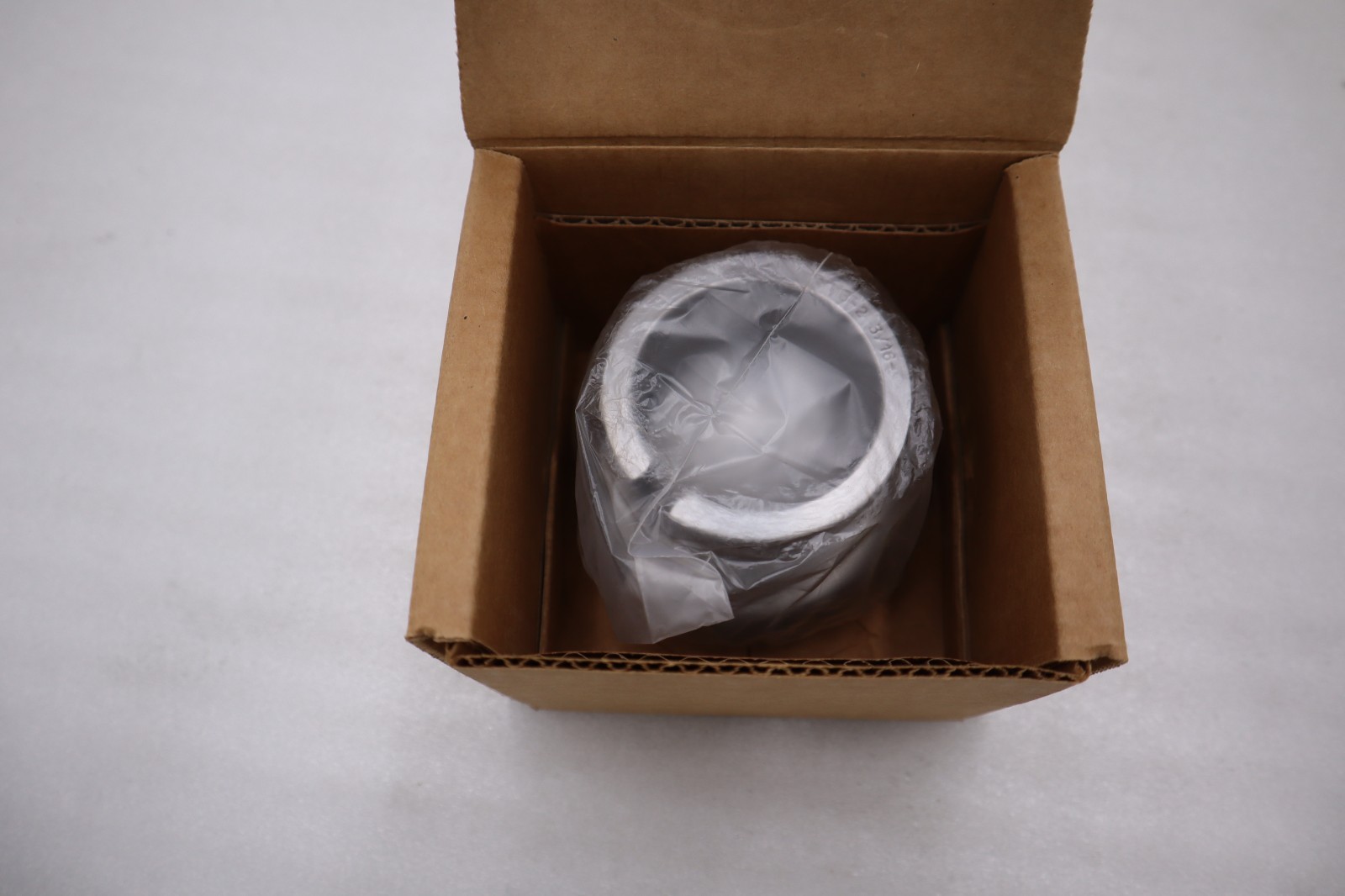 NEW IN BOX – SKF SNW113X2.3/16 BEARING ADAPTER SLEEVE – STOCK 3010CC