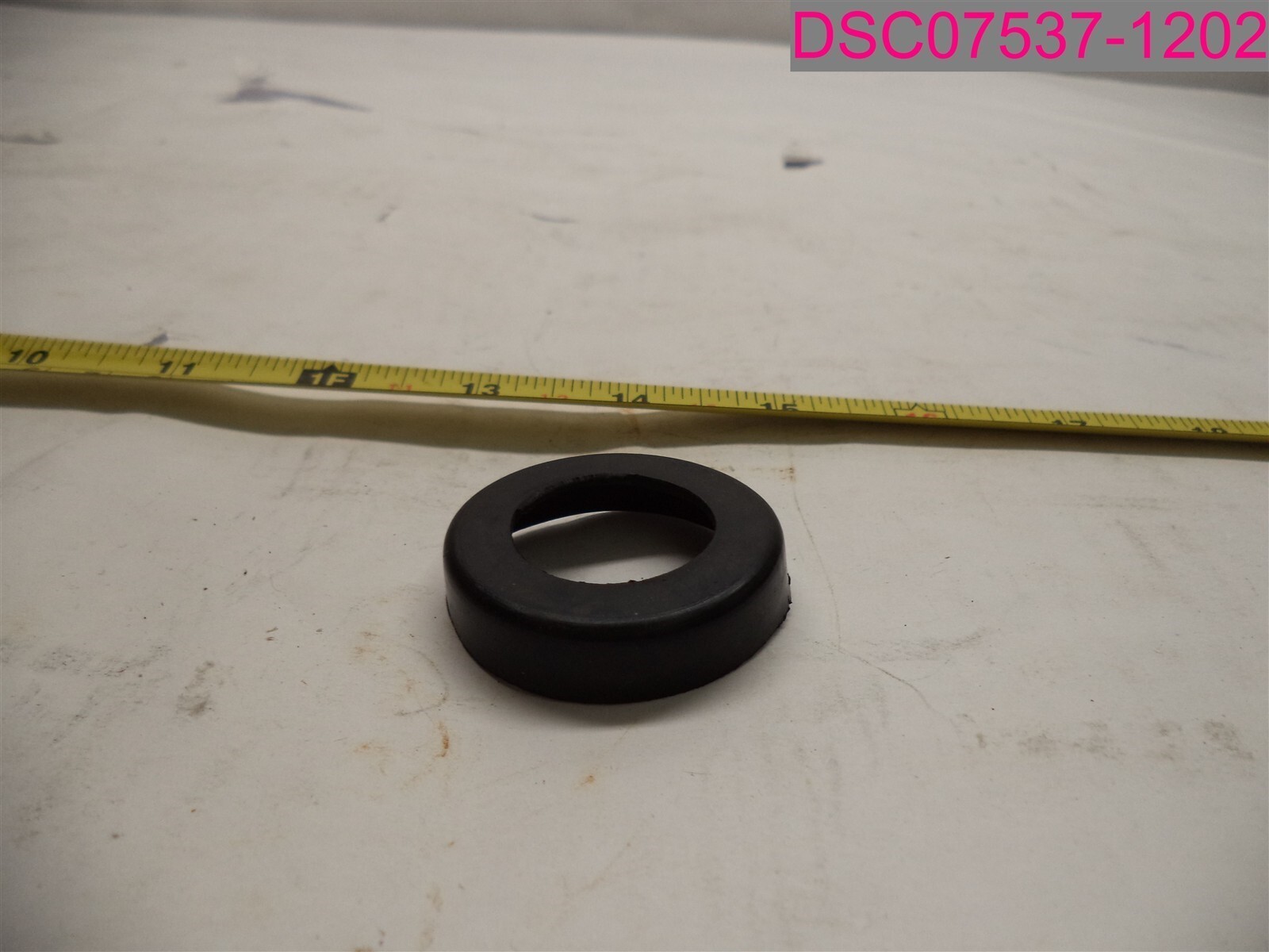 QTY=3500 (7 Bags of 500); Z1025 Black Rubber 1-5/8″ OD, 15/16″ ID, 5/8″ Height