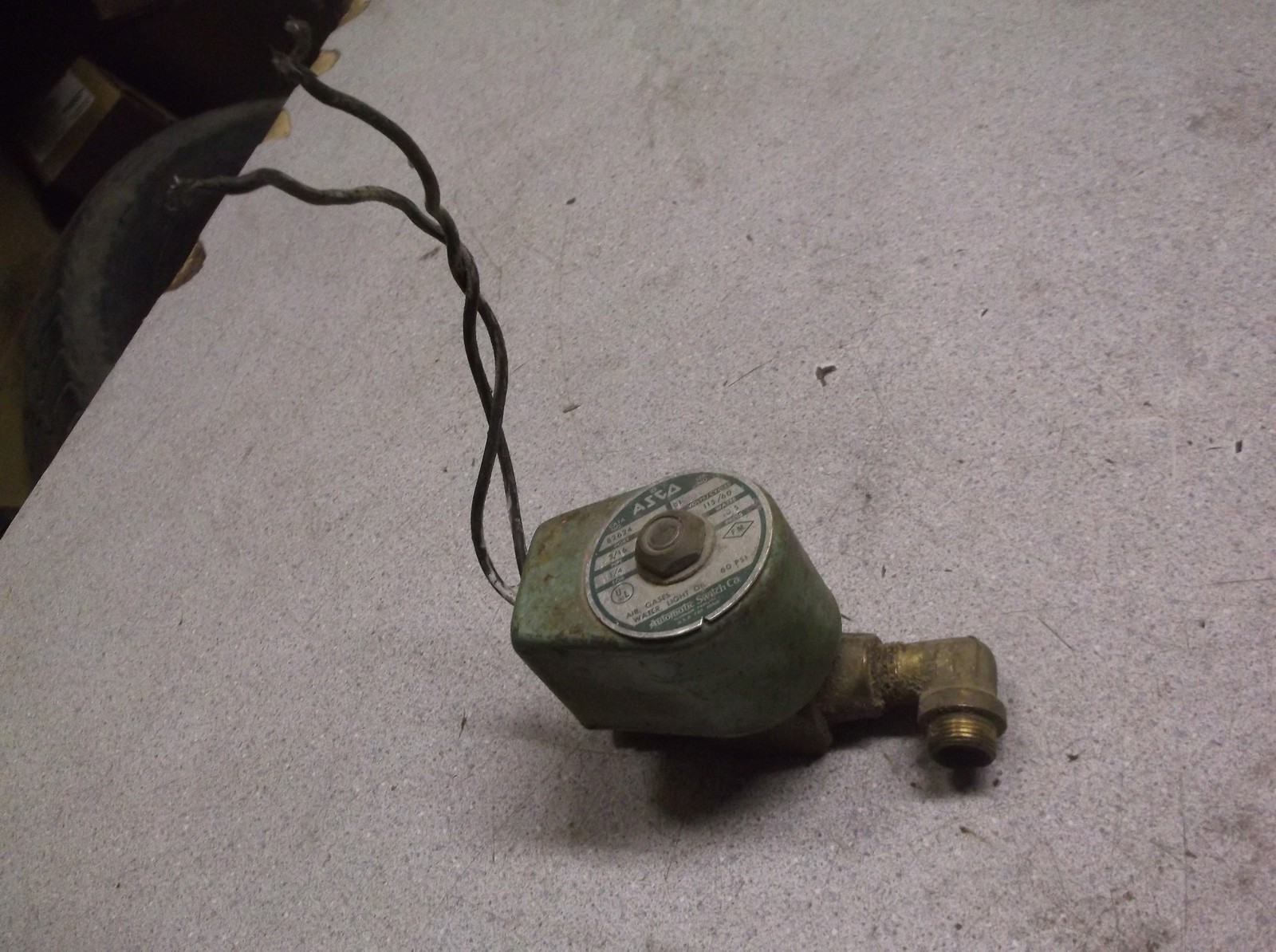 ASCO Automatic Switch Co. Solenoid Valve 82624 *FREE SHIPPING*