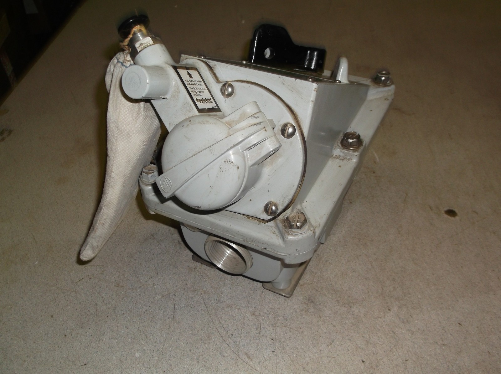 Appleton Electric J2BR3034-150 Control Station 139L Listed N4SR *FREE SHIPPING*