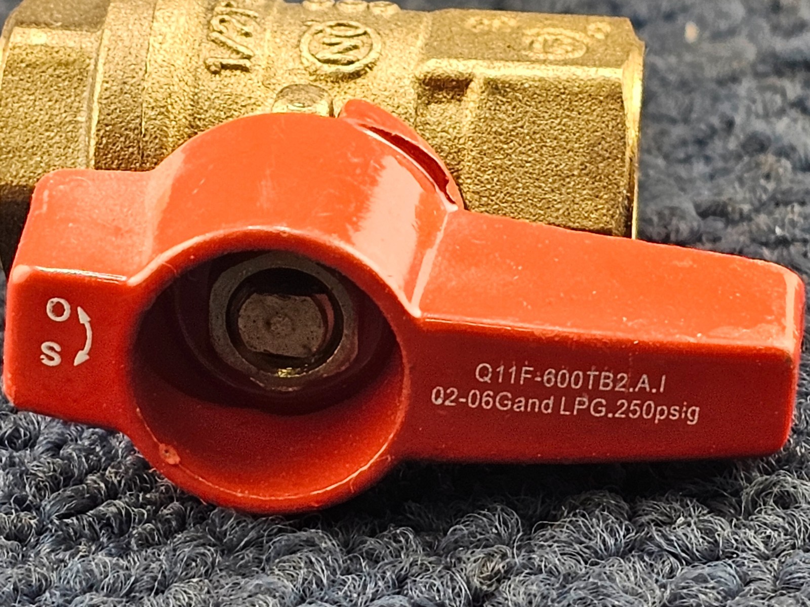 Q11F-600TB2.A.I : 3/4″ Ball Valve 02-06 G and LPG.250 Psig 600 WOG
