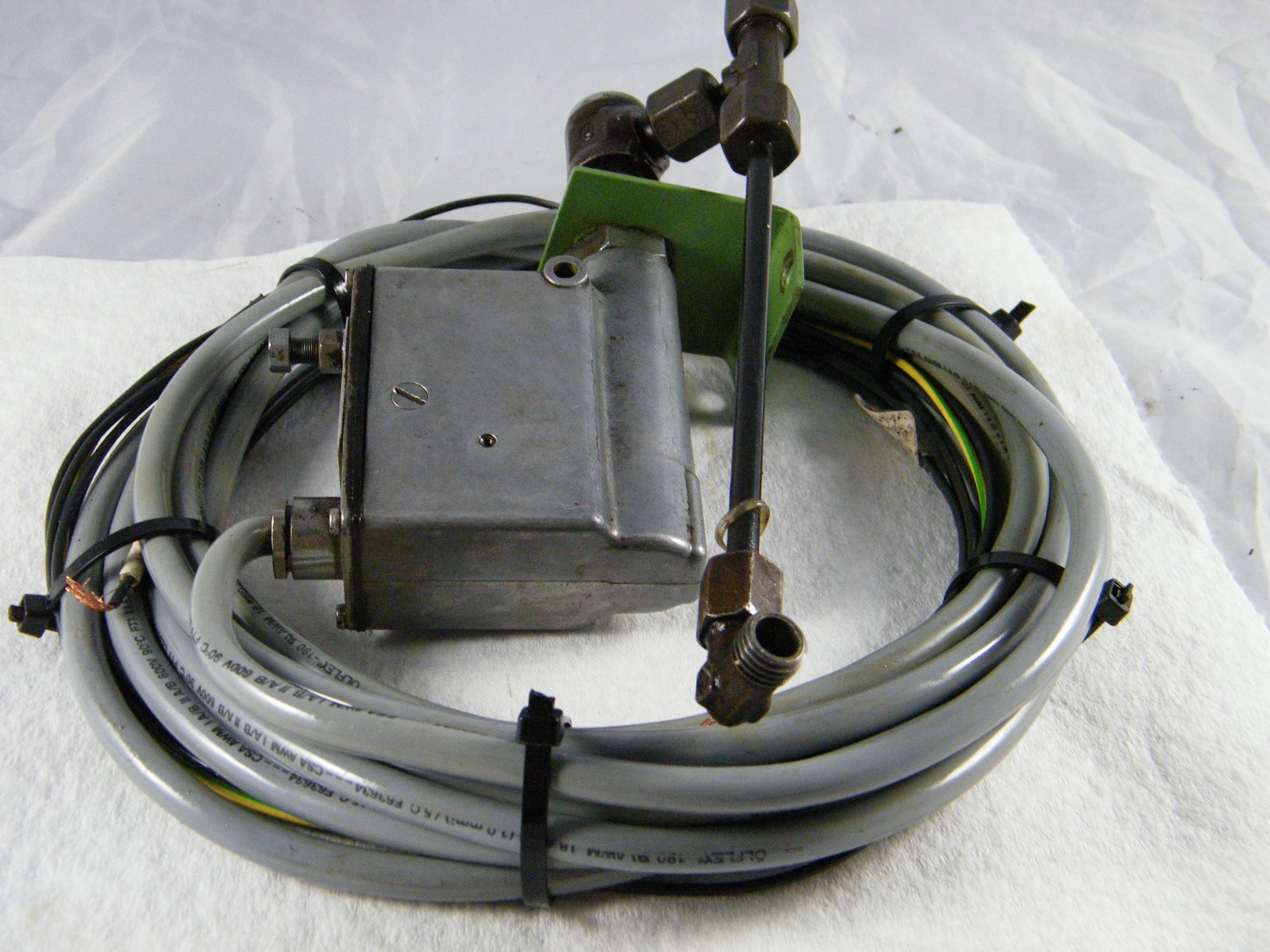 MAHO MHC700 4-AXIS CNC MACHINE ~ 4 LEAD POWER CABLE WITH HAWE DG2M HYDRAULIC VAL