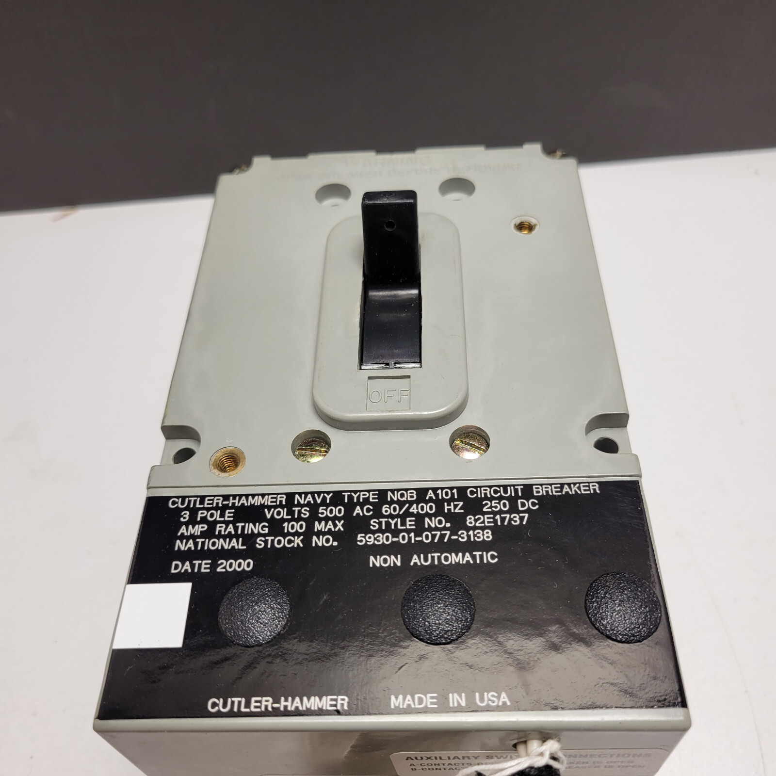 5930-01-077-3138 Toggle Switch Circuit Breaker etn2755-01