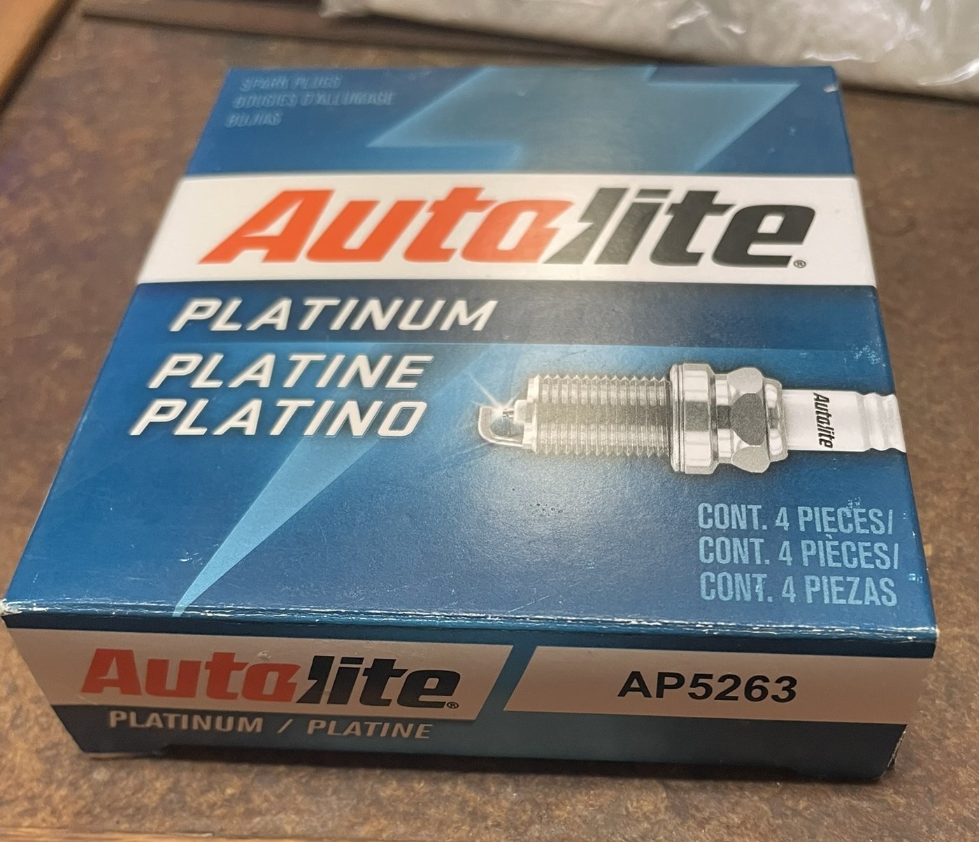 Pack of 4 – Autolite Platinum Spark Plugs – P/N:  AP5263 (NOS)