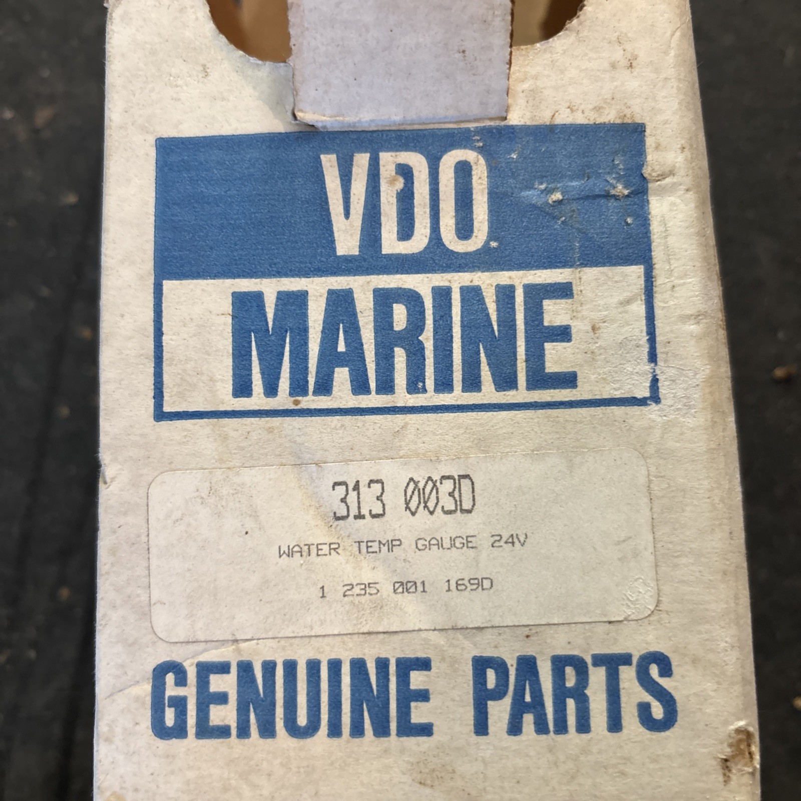 VDO 313-003D 250F Electric Water Temperature Gauge 24V