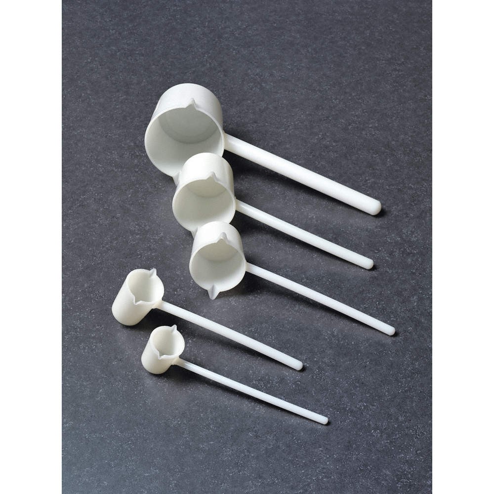 GRAINGER APPROVED 108085-600 Scoop,20 1/4 fl oz,38.1 cm,White 9HU33