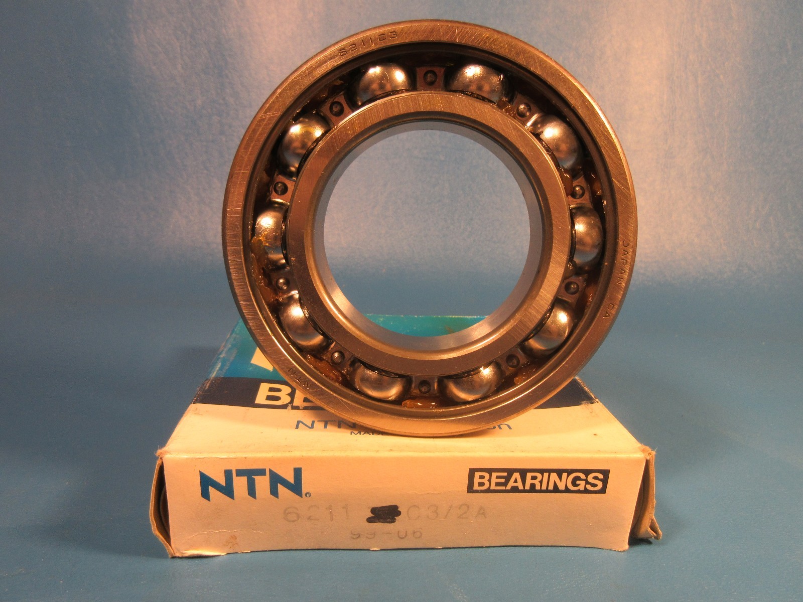 NTN 6211 C3 Single Row Radial Bearing (SKF, Timken 211 C3, FAG, Fafnir, NSK)