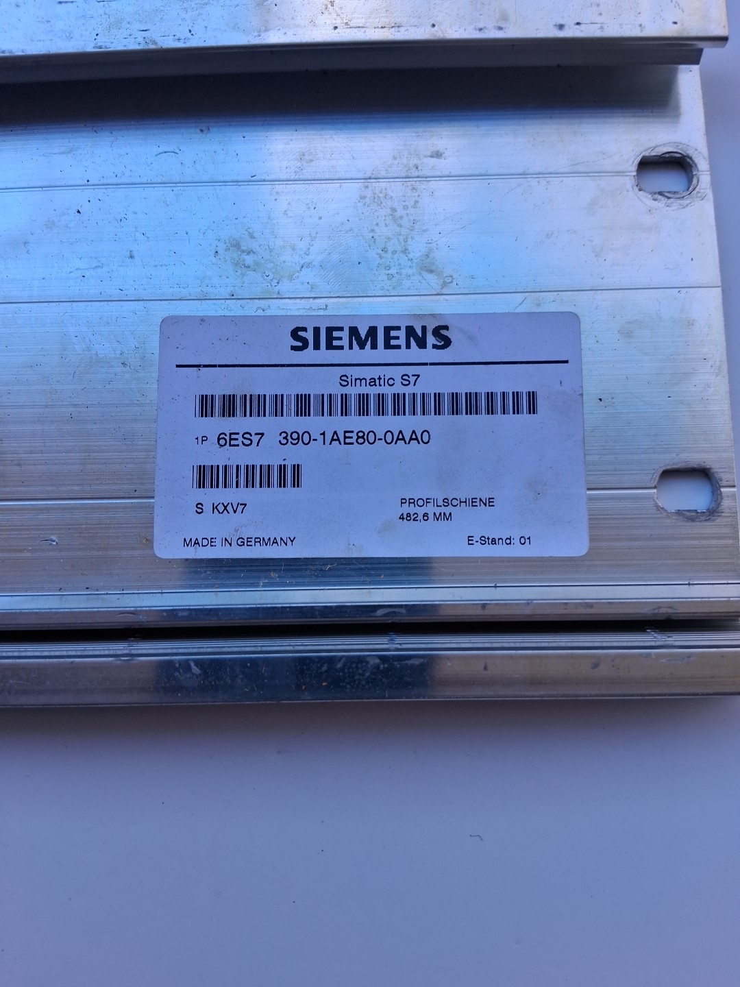 SIEMENS 6ES7 390-1AE80-0AA0 SIMATIC 7 MOUNTING BRACKET