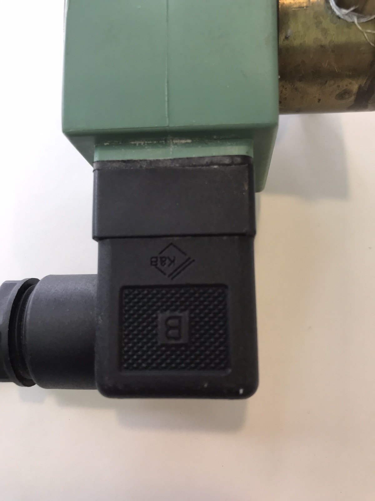ASCO 8262G2 SOLENOID VALVE 1/8 Untested See Pictures