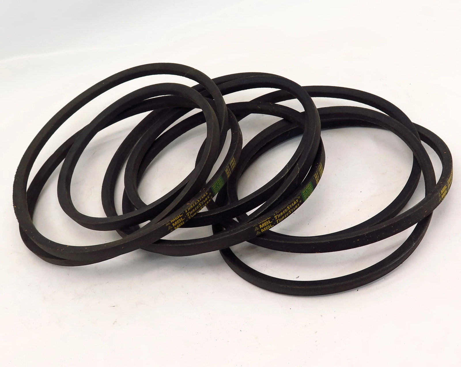 MBL ThreeStars V Belt B97 (3)