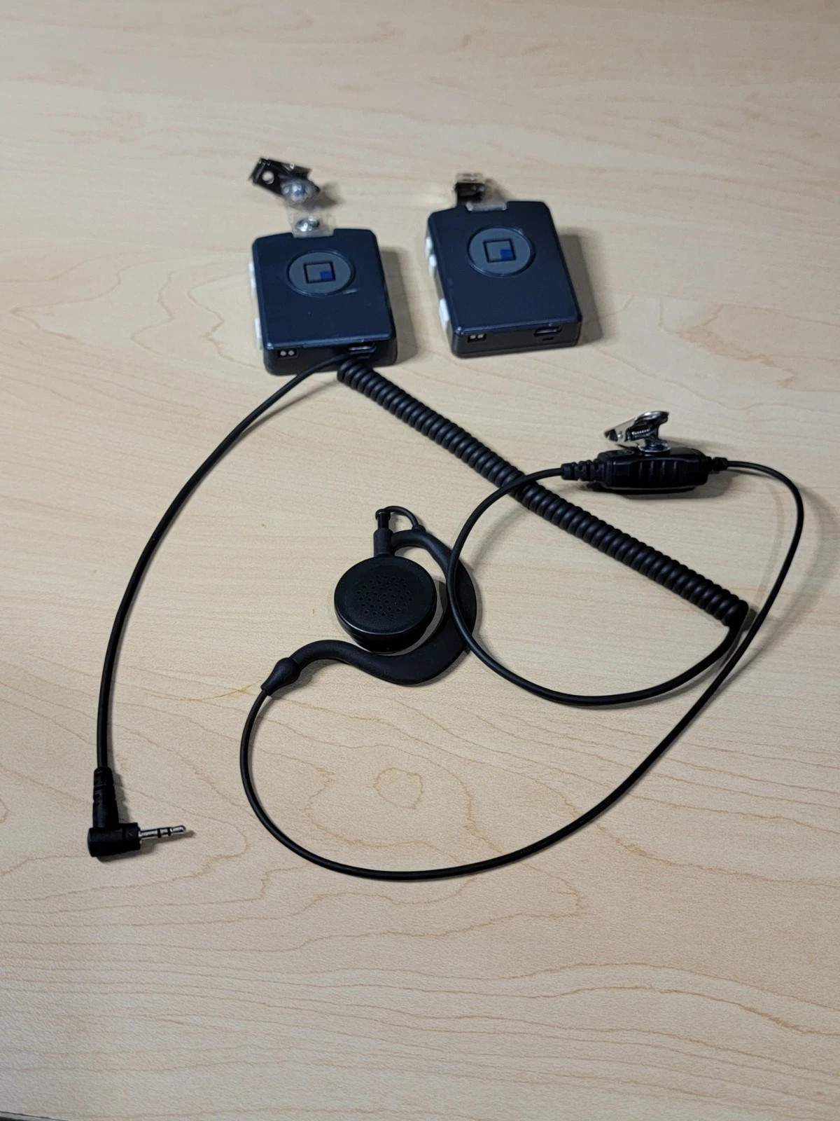 Theatro Communicator ×2 with Earpiece And Microphone -M