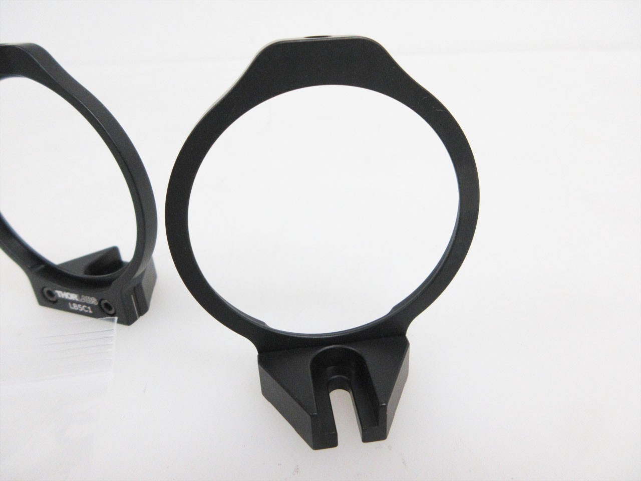 LOT OF TWO (2) THORLABS LB5C1 2″ OPTIC MOUNT FOR 60 MM CAGE CUBE & SETSCREW
