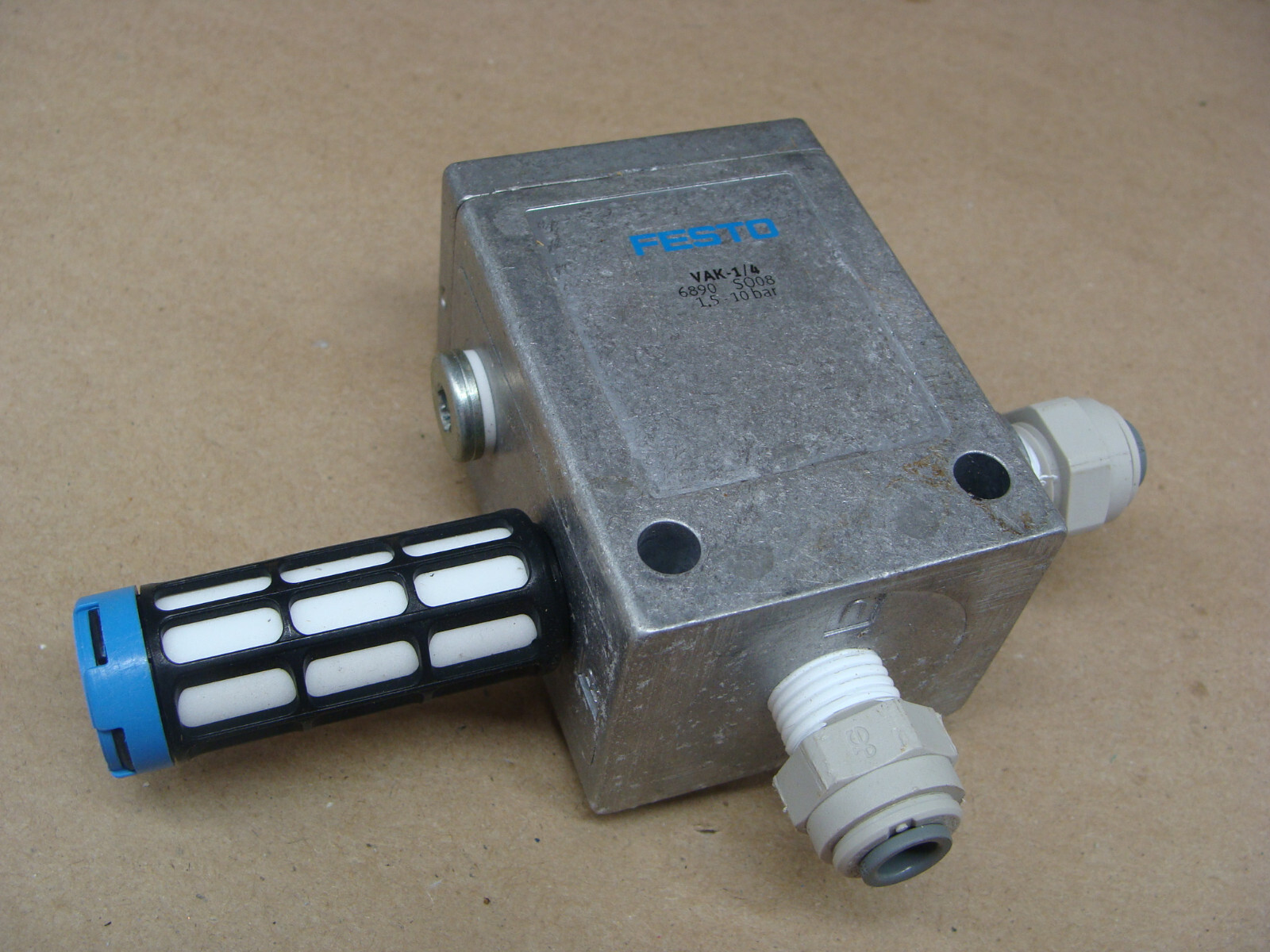 FESTO VAK-1/4 6890 VACUUM GENERATOR 1.5-10 BAR WITH 2316 U-1/4 EXHAUST FILTER