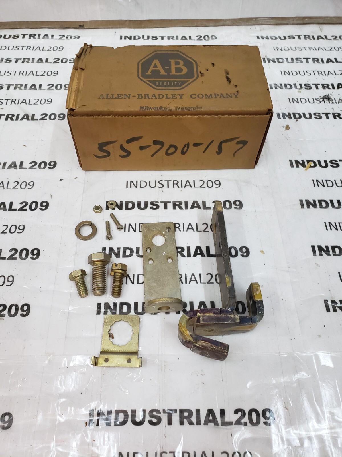 ALLEN BRADLEY FRONT STATIONARY CONTACT ASSEMBLY SIZE 5