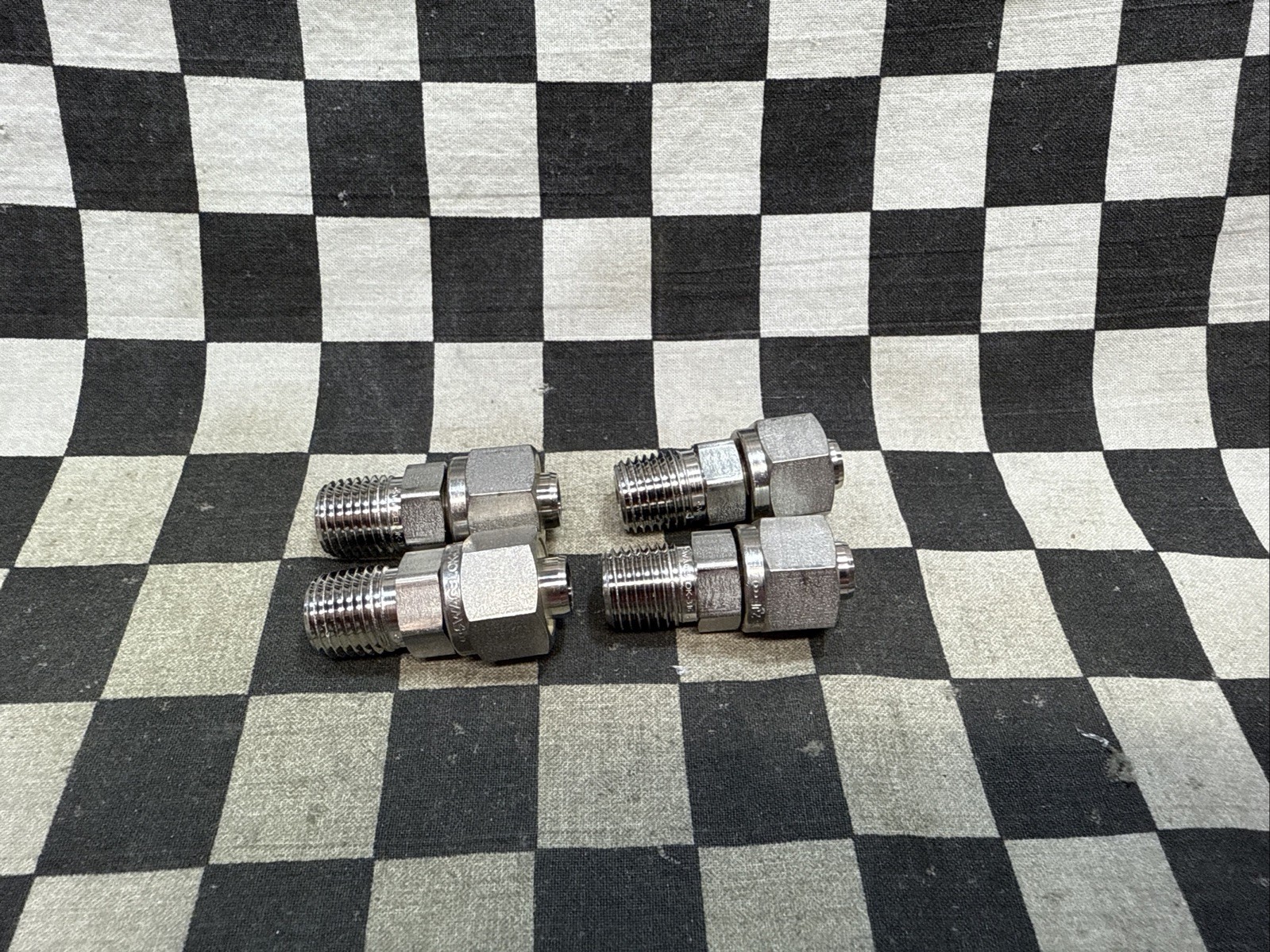 SWAGELOK SS-6-TA-1-4 and SS-600-NFSET, LOT OF 4 SET, SHIPSAMEDAY#126R9