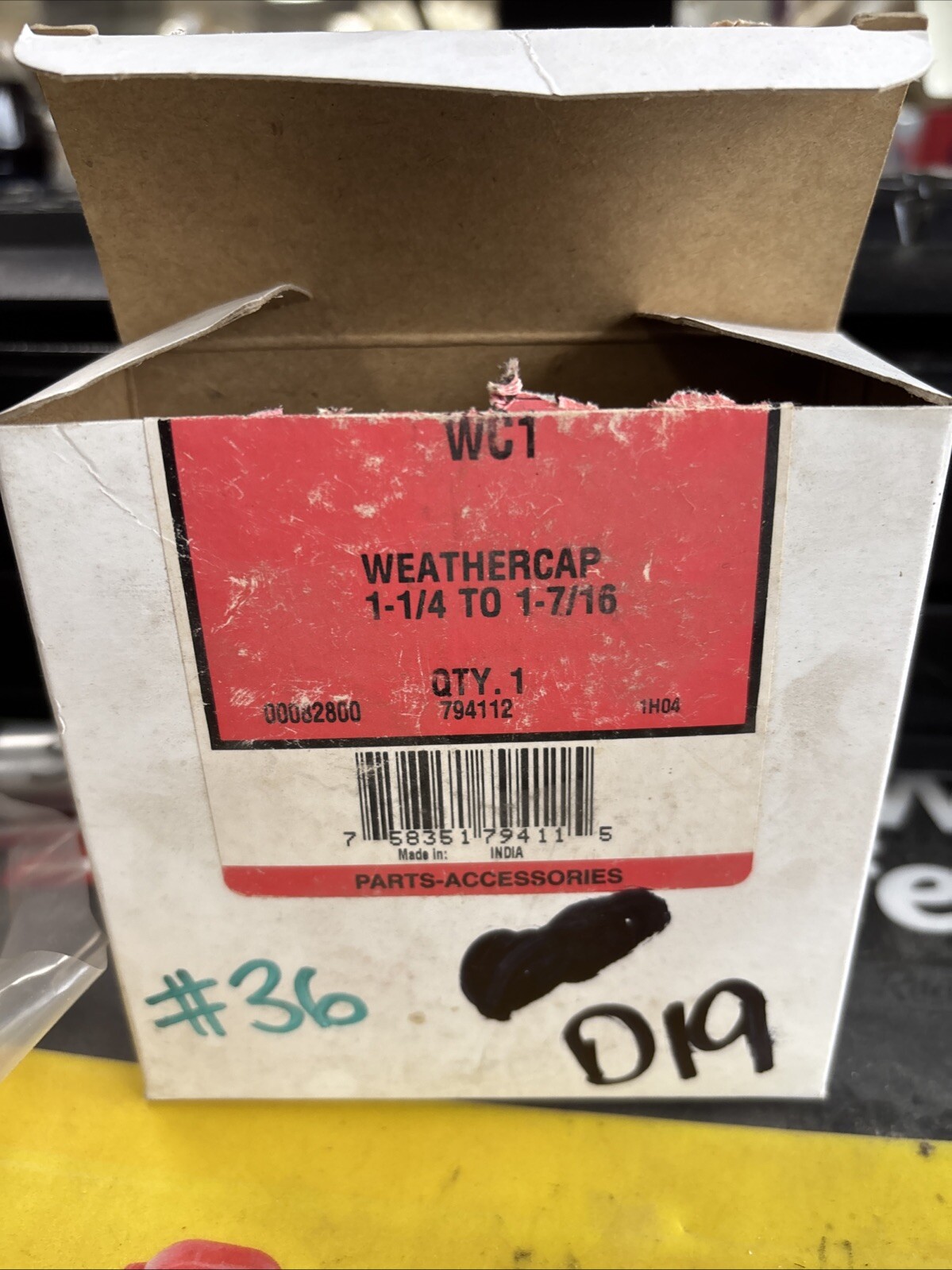 WC1 Farm Tractor Exhaust Muffler Rain Weather Snow Cap 1-1/4″ to 1-7/16″ I.D.