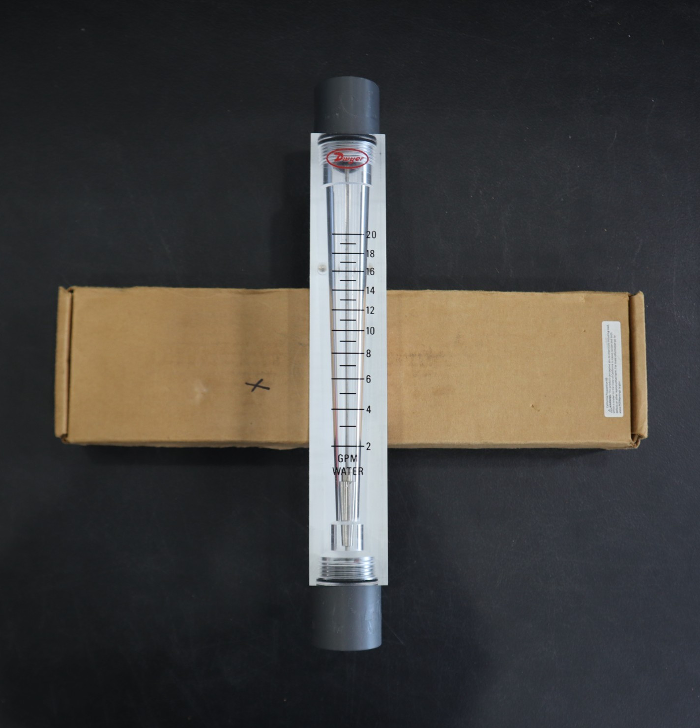 Dwyer VFC-143 VISI-FLOAT Flowmeter 2-20 GPM – w/ Box
