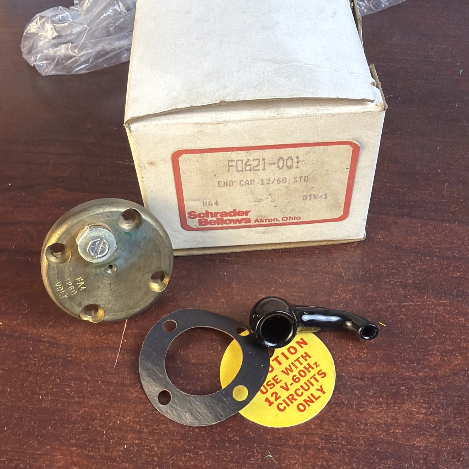 SCHRADER BELLOWS F0621001 Endcap 12/60 STD NOS