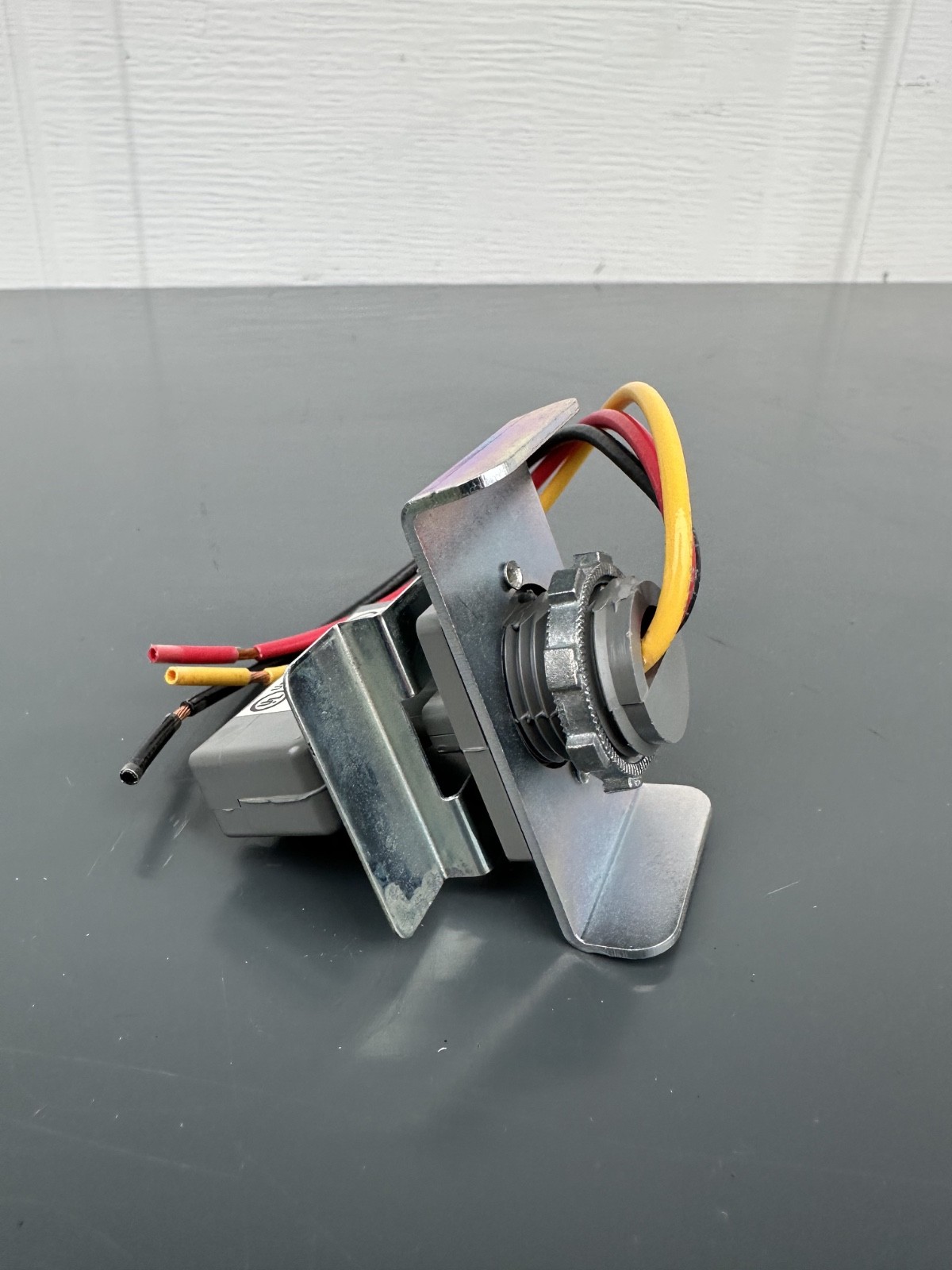 Feed-Rail Electro-Rail ERS-45 3 Pole Plug-In Jack