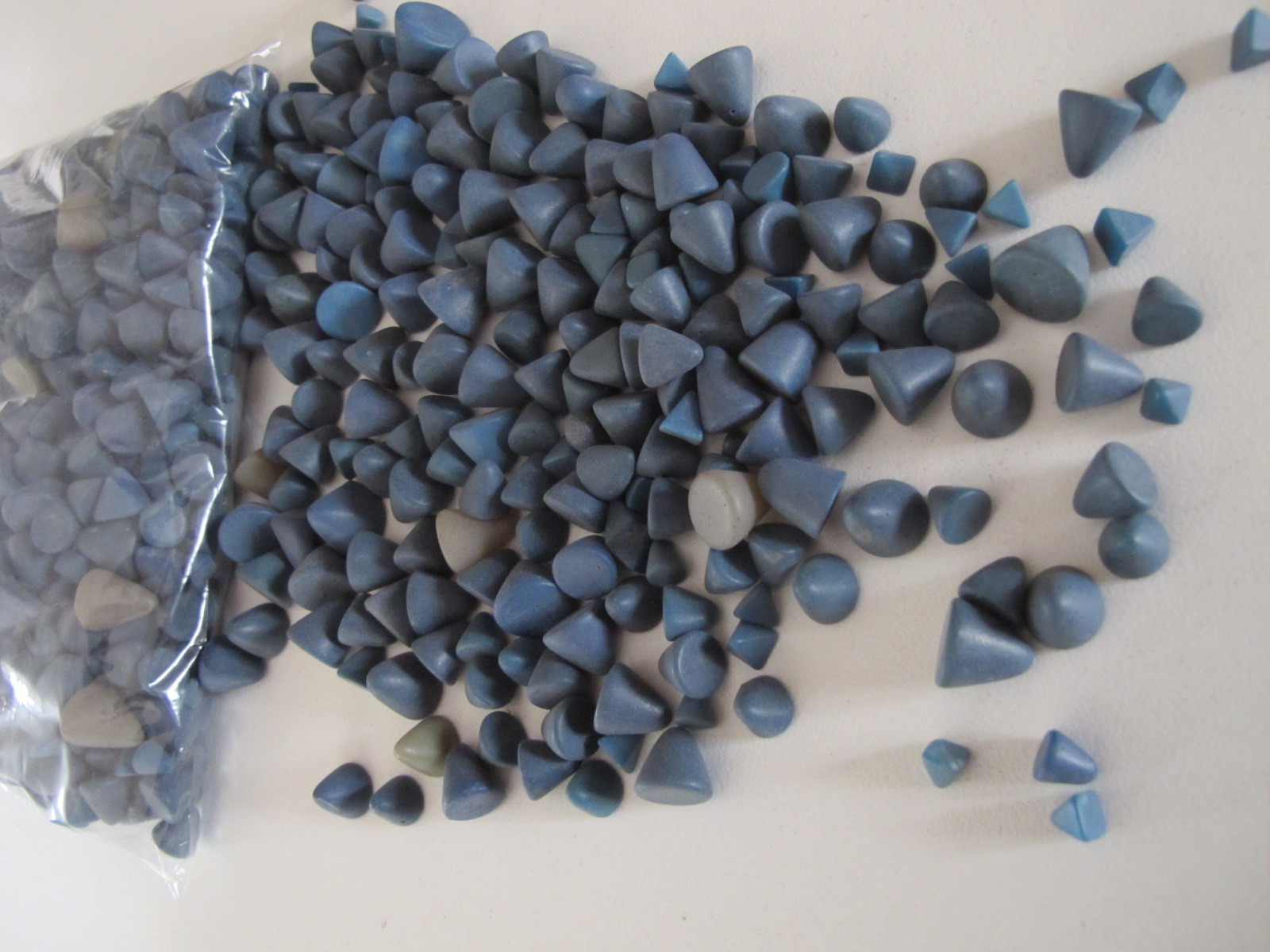 Otec mixed cone / pyramid PLASTIC TUMBLING POLISHING BUFFING DEBURRING MEDIA