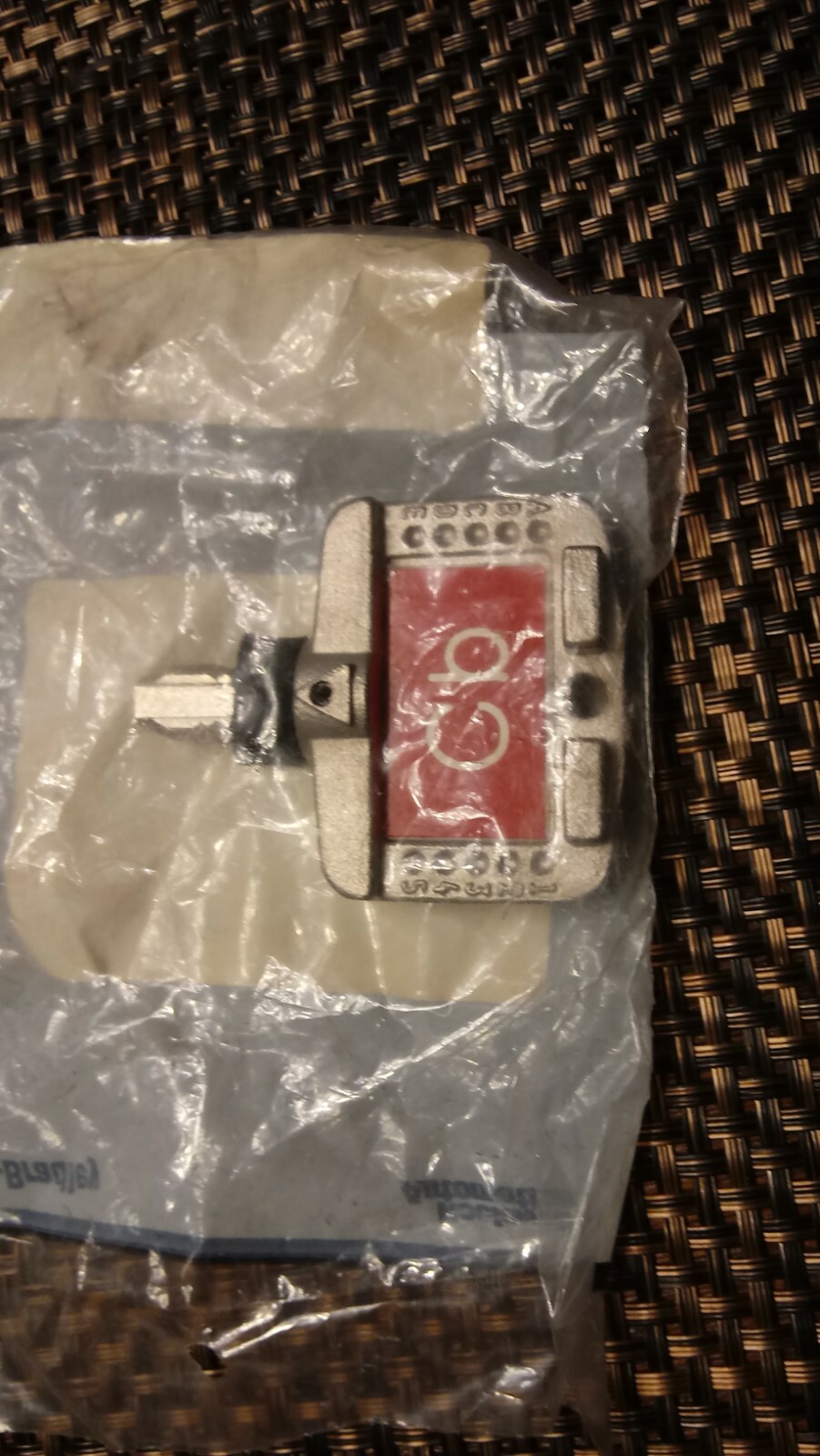 New Allen Bradley 440T-AKEYE10CB 440T-AKEYE10 “Cb” Interlock Key – KEY ONLY